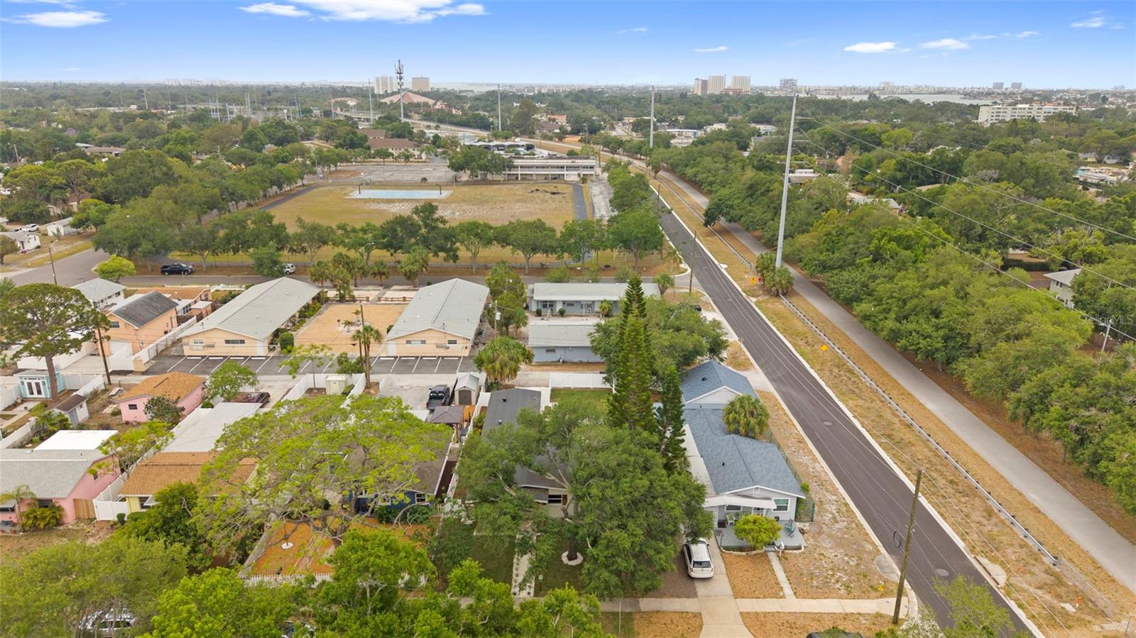 7042 DARTMOUTH AVE N, ST PETERSBURG, FL, 33710