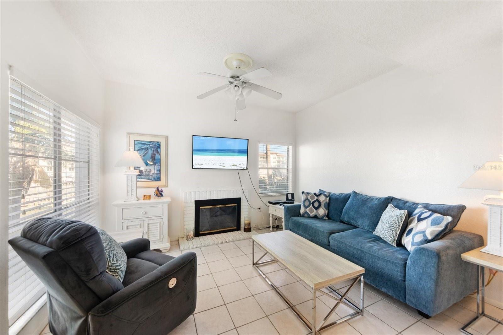 179 MEDALLION BLVD #H, MADEIRA BEACH, FL, 33708