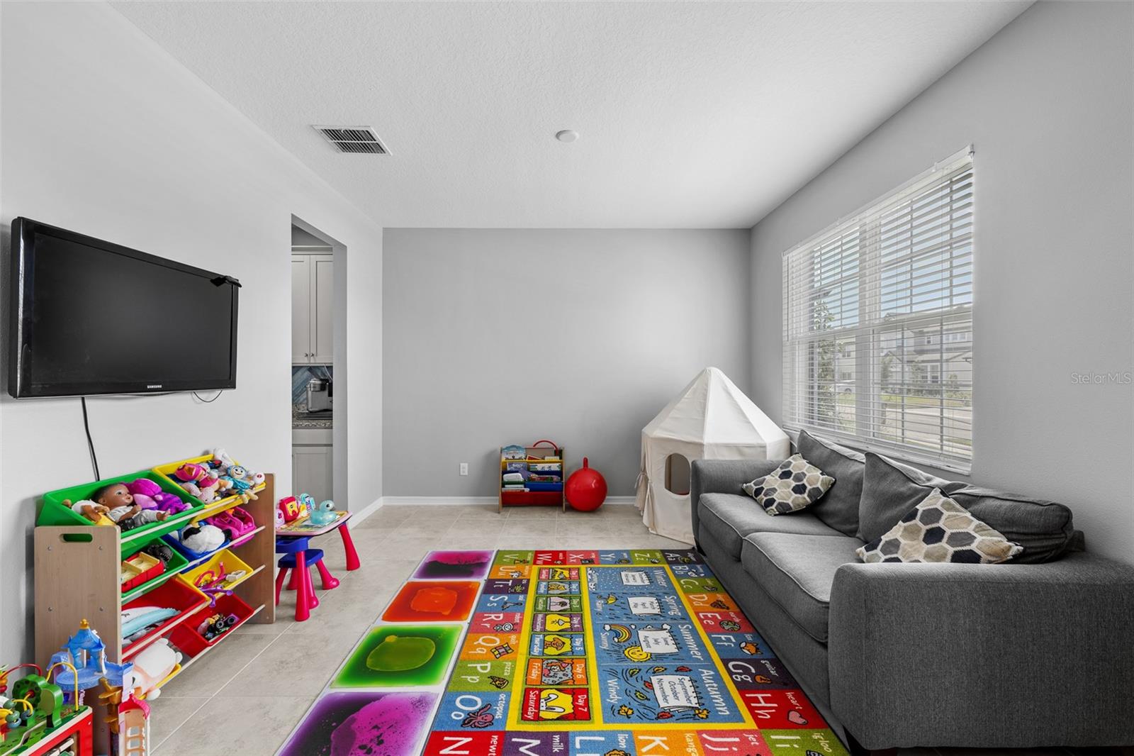 31823 SAPNA CHIME DR, WESLEY CHAPEL, FL, 33545