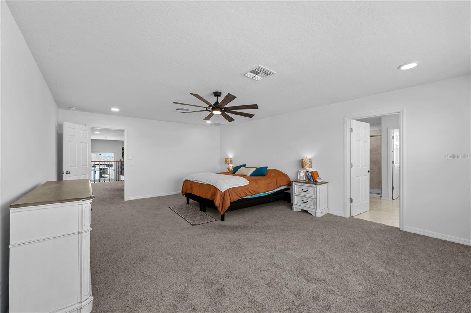 31823 SAPNA CHIME DR, WESLEY CHAPEL, FL, 33545
