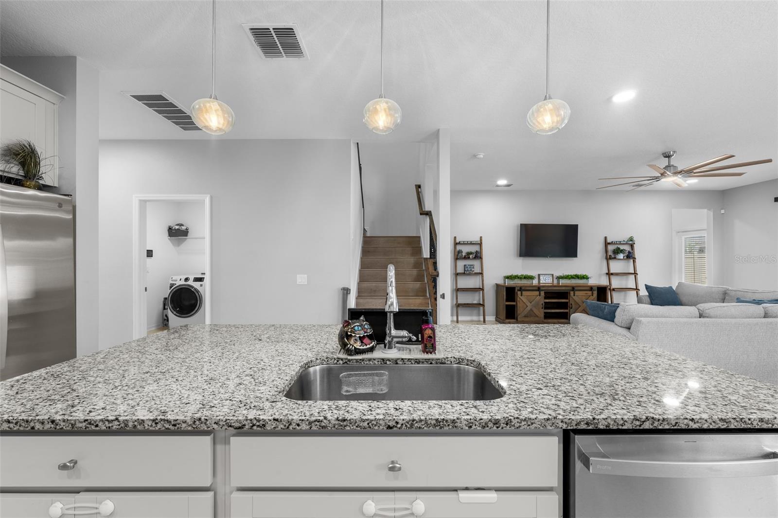 31823 SAPNA CHIME DR, WESLEY CHAPEL, FL, 33545