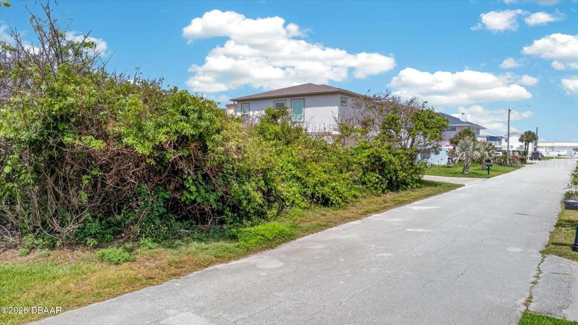 28 OCEAN BREEZE CIR, ORMOND BEACH, FL, 32176