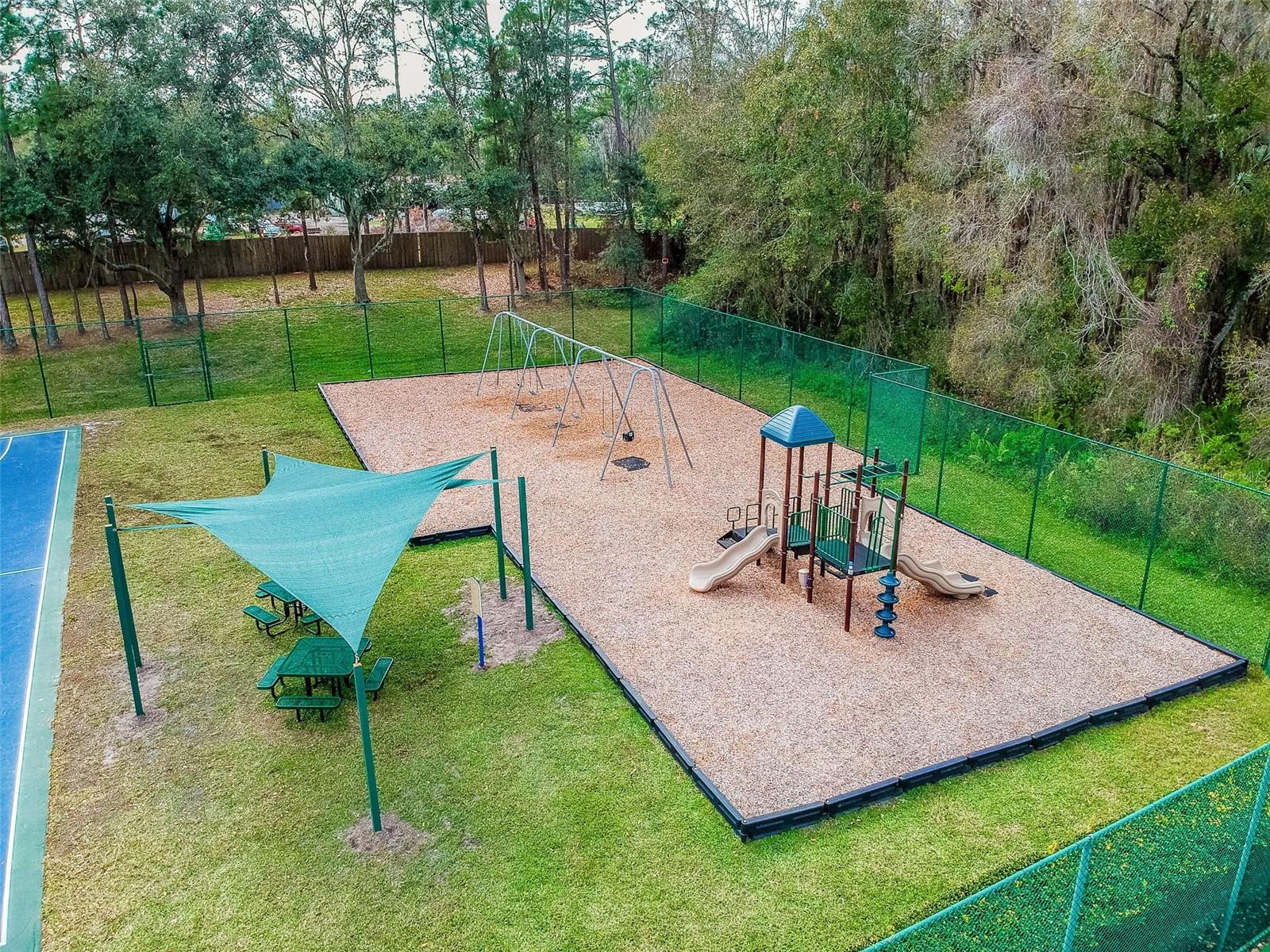 9702 LITTLE POND WAY, TAMPA, FL, 33647