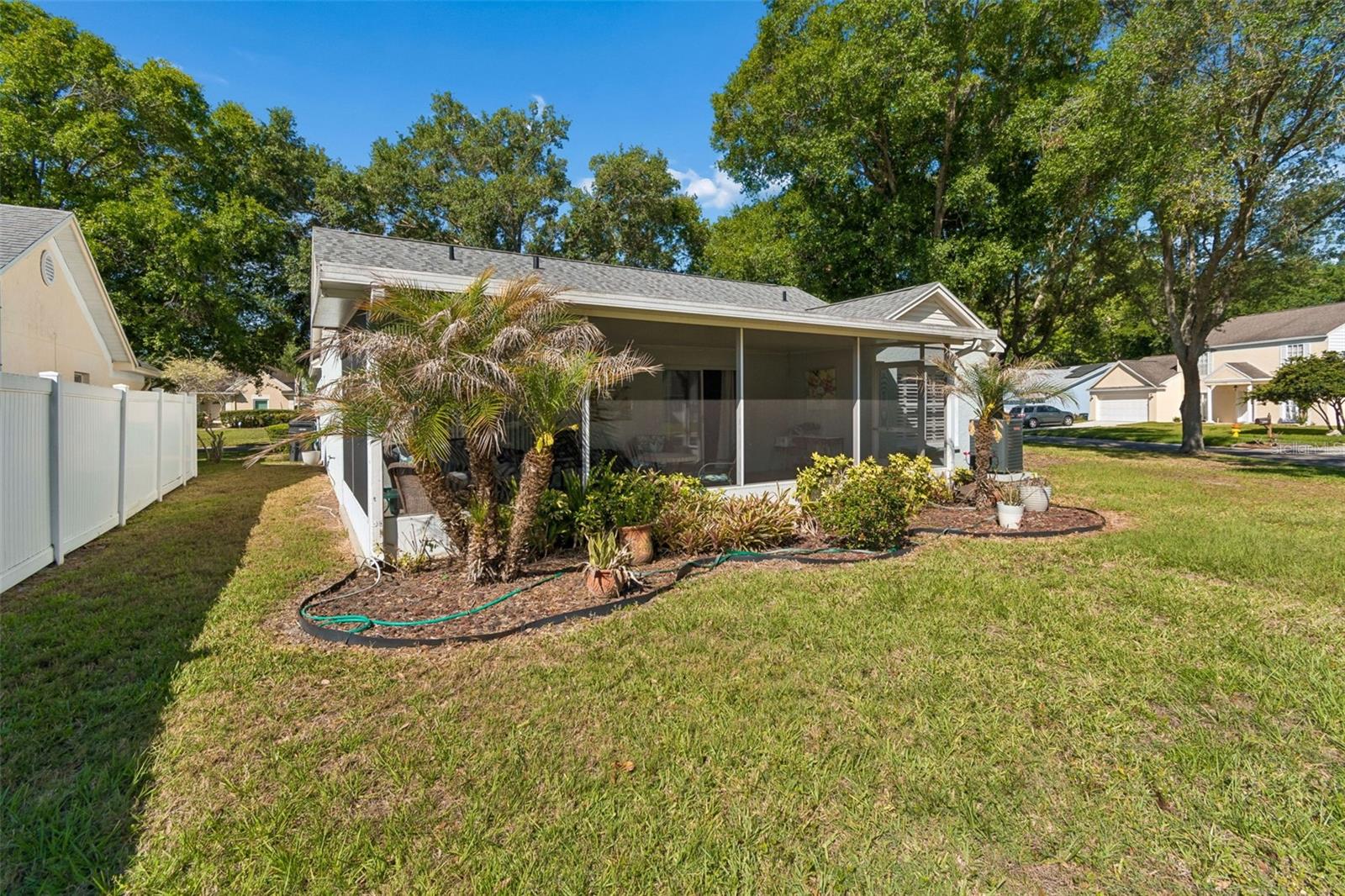 9702 LITTLE POND WAY, TAMPA, FL, 33647