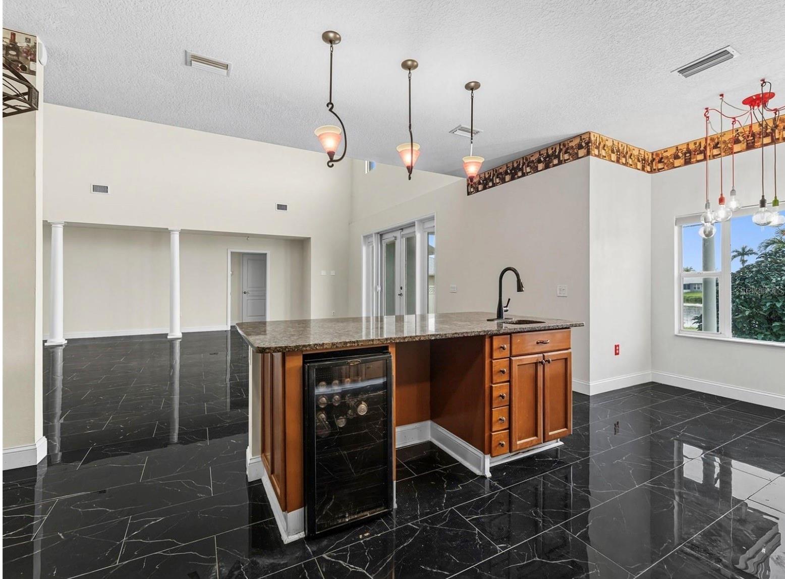 8607 51ST AVE W, BRADENTON, FL, 34210