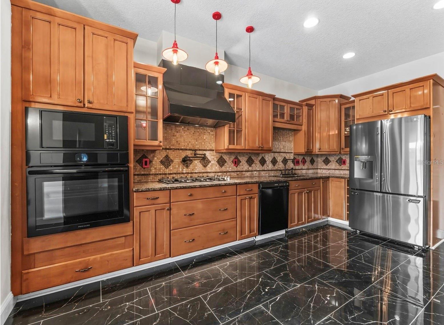 8607 51ST AVE W, BRADENTON, FL, 34210