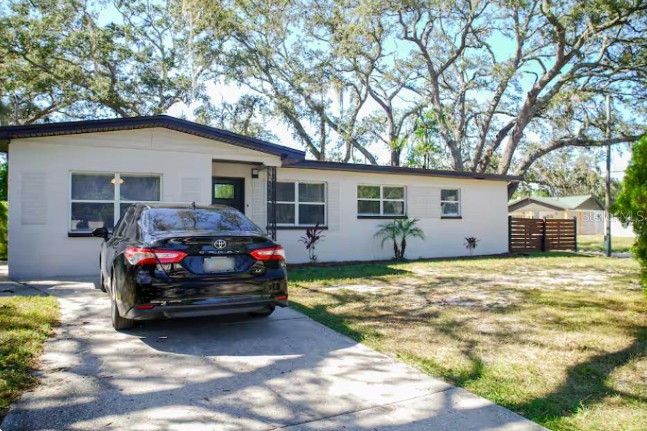 10420 N 22ND ST, TAMPA, FL, 33612