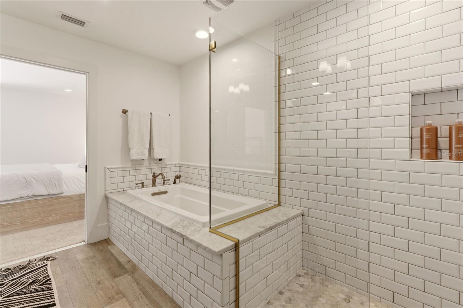 1420 MAGNOLIA AVE, WINTER PARK, FL, 32789