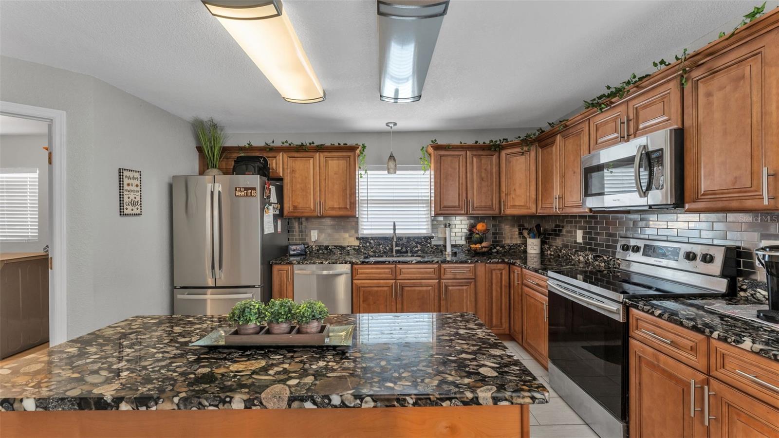 6929 BENTLY DR, LAKELAND, FL, 33809