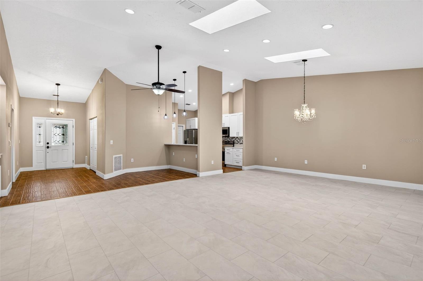 6535 BRENTWOOD DR, ZEPHYRHILLS, FL, 33542