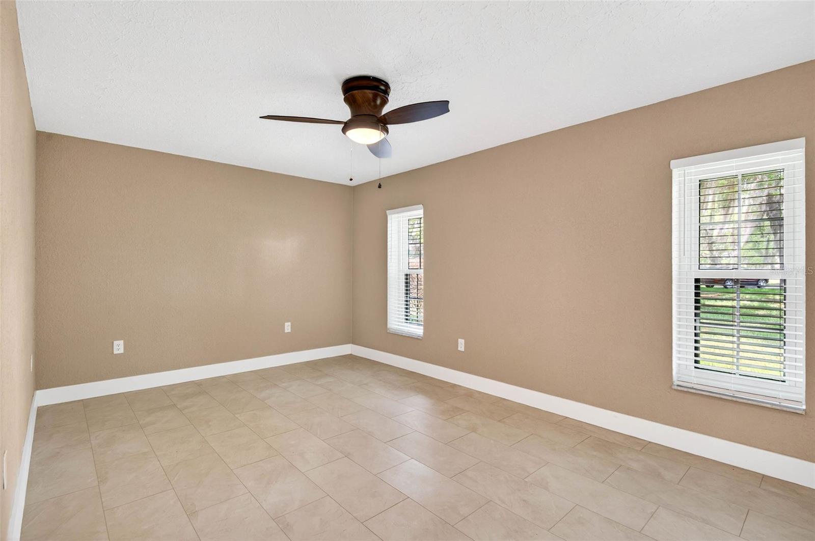 6535 BRENTWOOD DR, ZEPHYRHILLS, FL, 33542