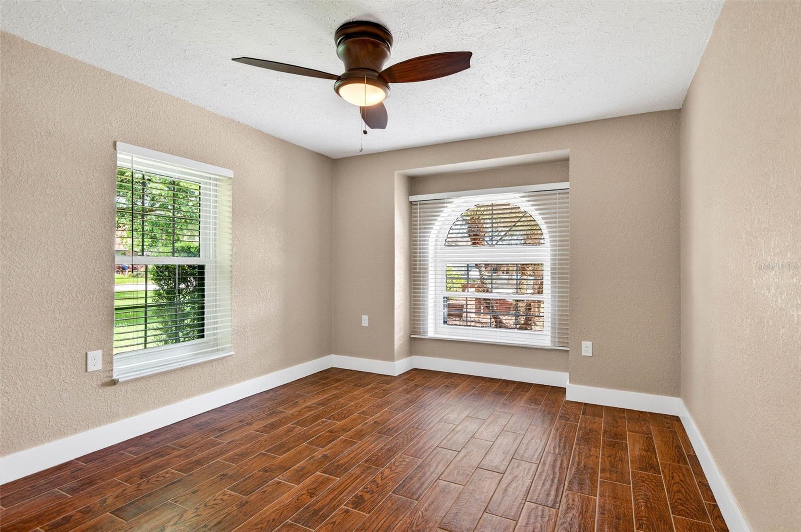 6535 BRENTWOOD DR, ZEPHYRHILLS, FL, 33542