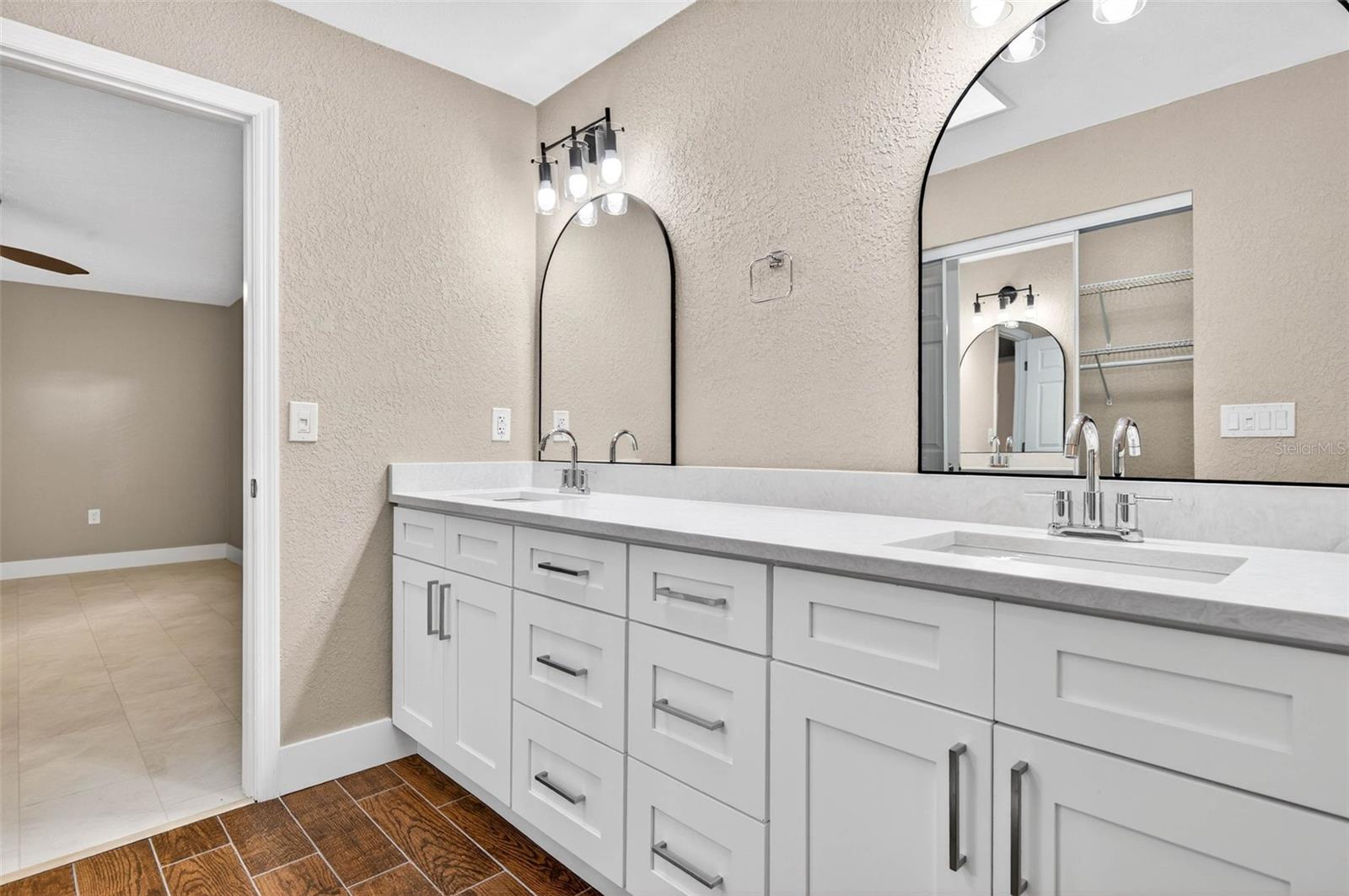 6535 BRENTWOOD DR, ZEPHYRHILLS, FL, 33542