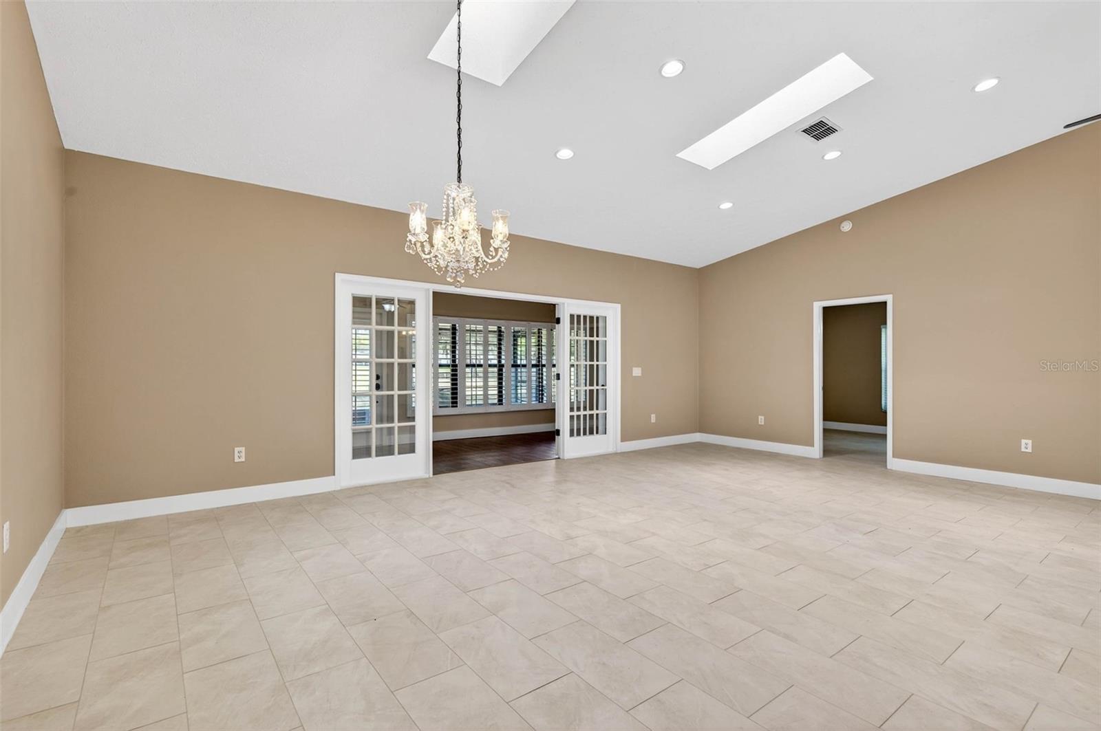 6535 BRENTWOOD DR, ZEPHYRHILLS, FL, 33542