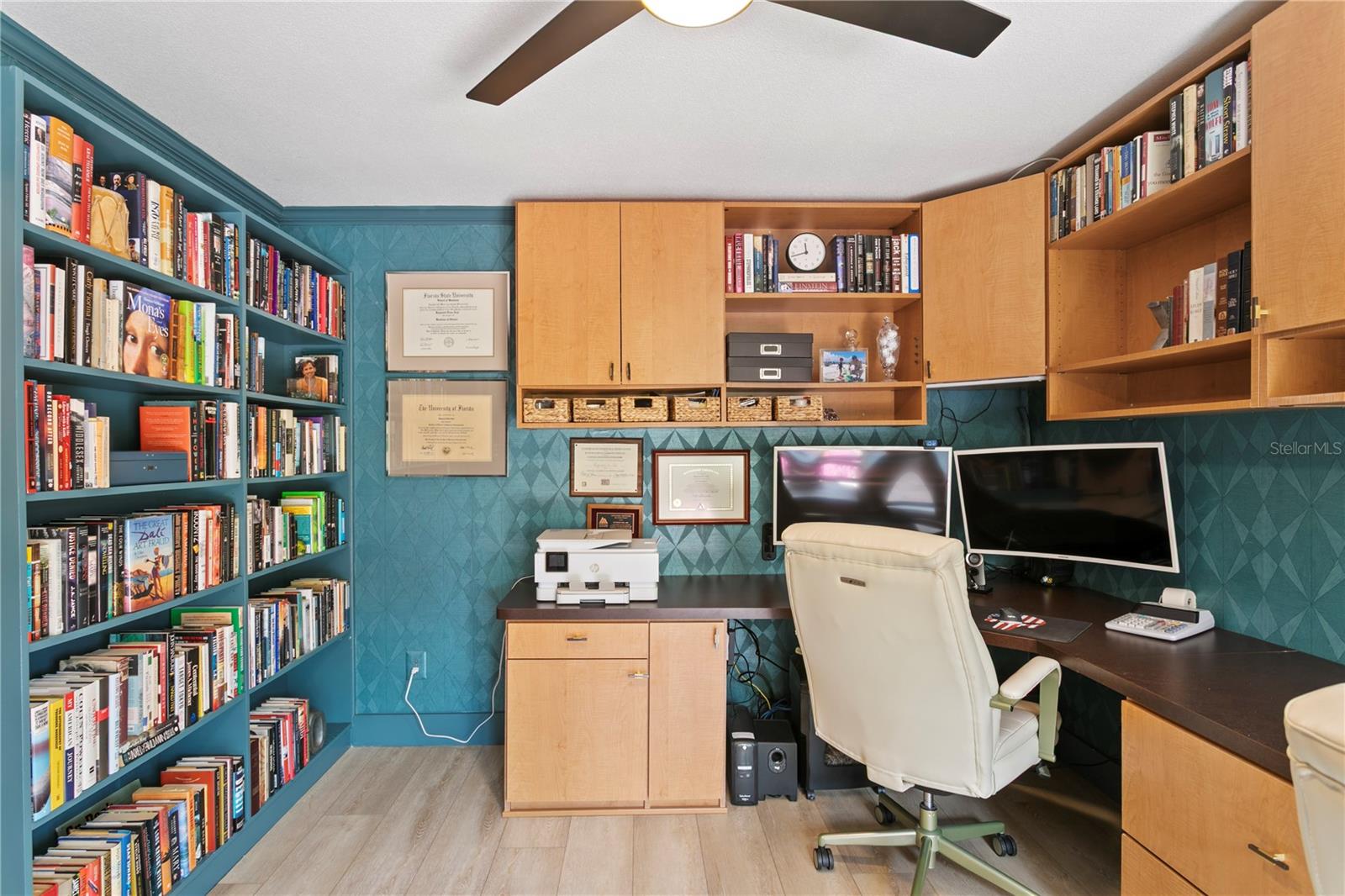 7016 PELICAN ISLAND DR, TAMPA, FL, 33634