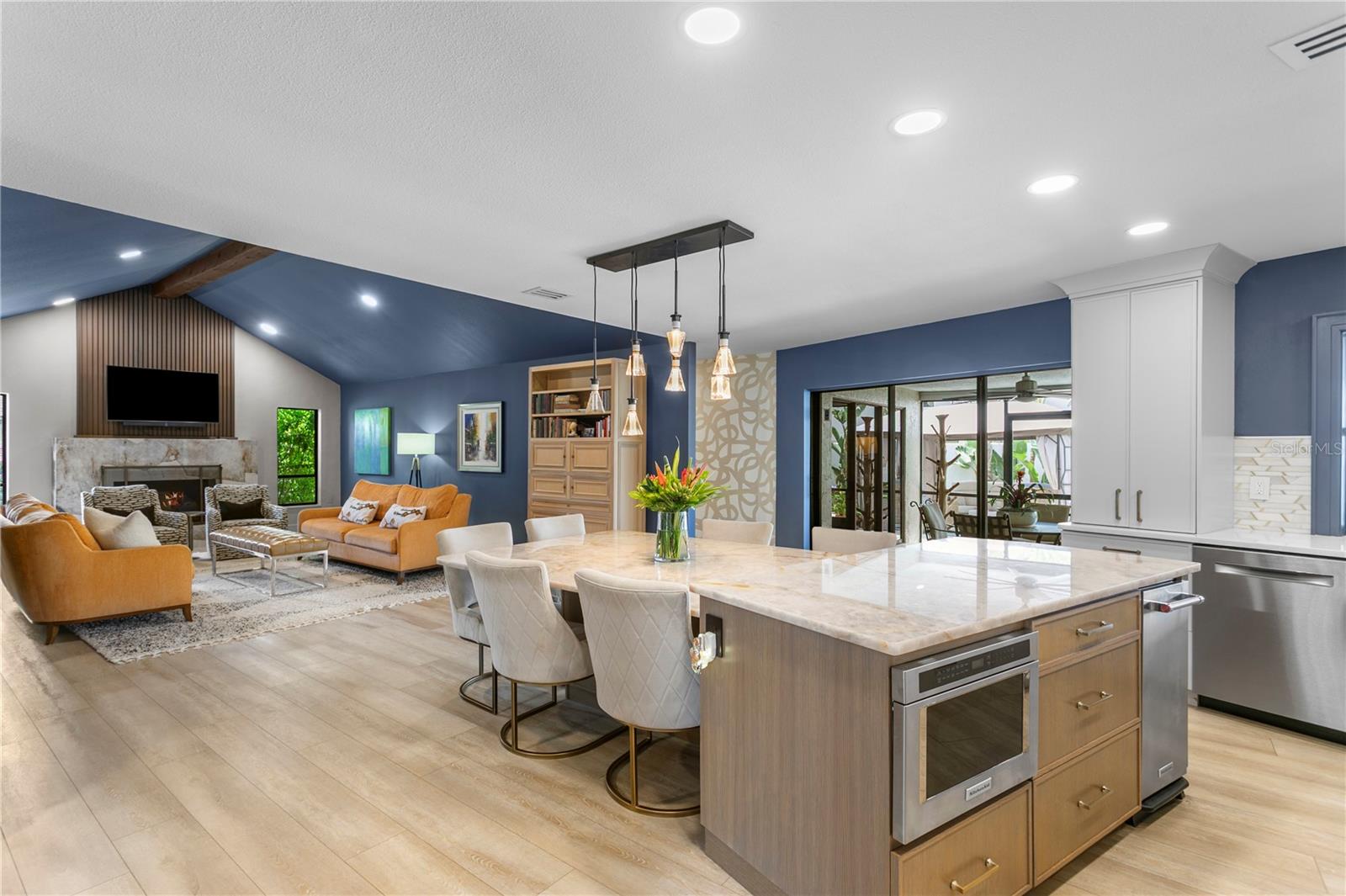 7016 PELICAN ISLAND DR, TAMPA, FL, 33634