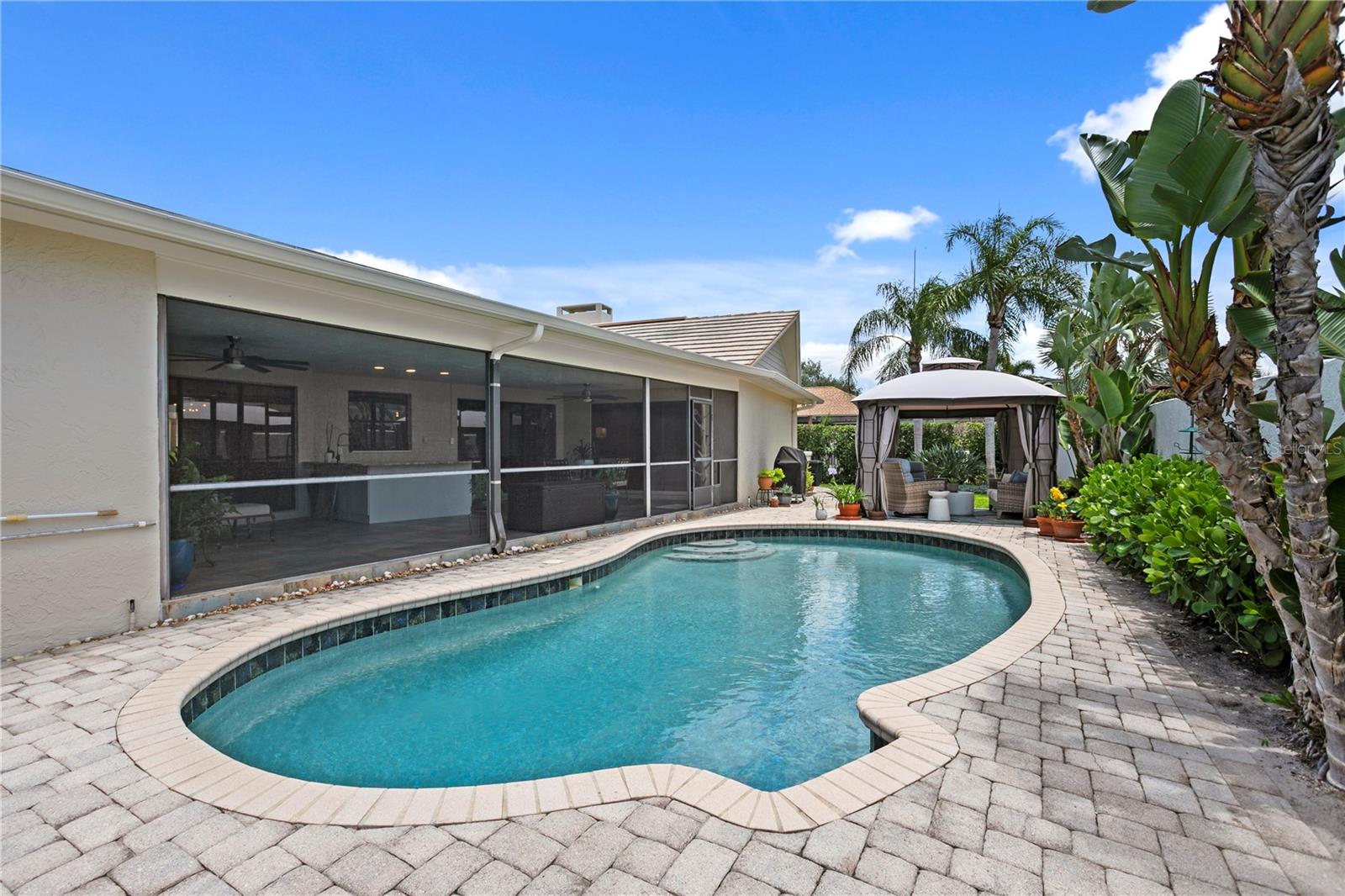 7016 PELICAN ISLAND DR, TAMPA, FL, 33634