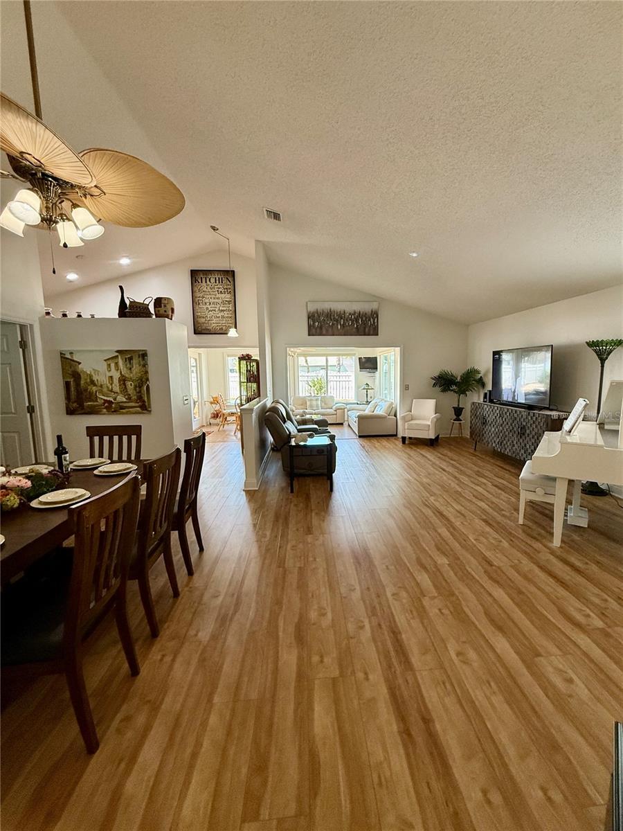 6 NANTUCKET DR, PALM COAST, FL, 32137