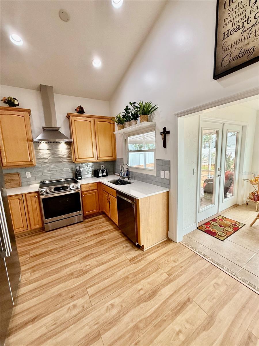 6 NANTUCKET DR, PALM COAST, FL, 32137