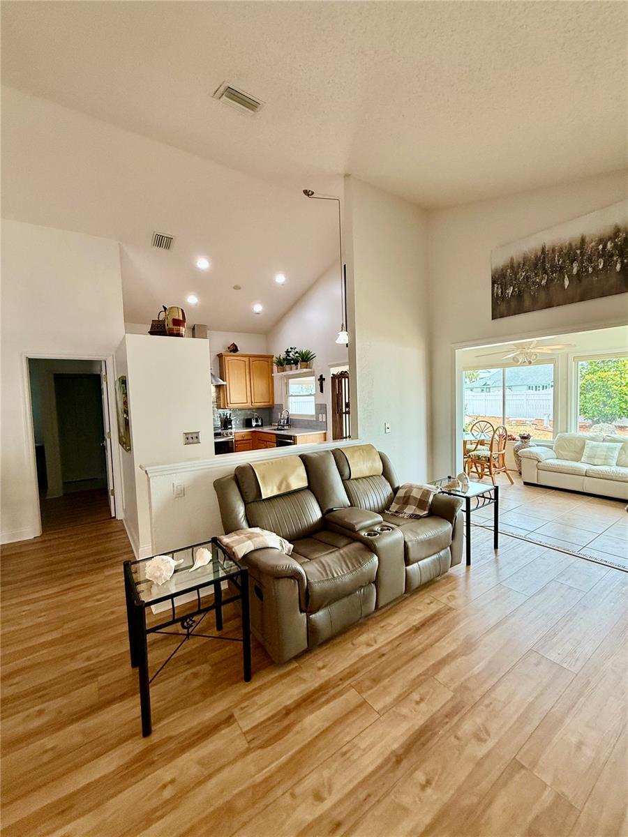 6 NANTUCKET DR, PALM COAST, FL, 32137