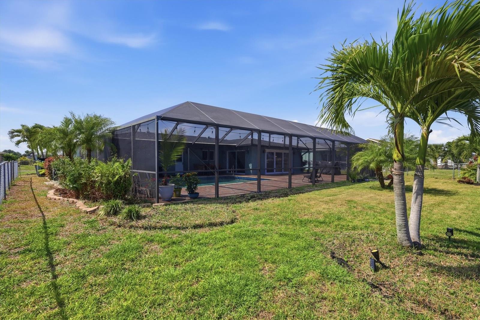 11 OAKLAND HILLS CT, ROTONDA WEST, FL, 33947