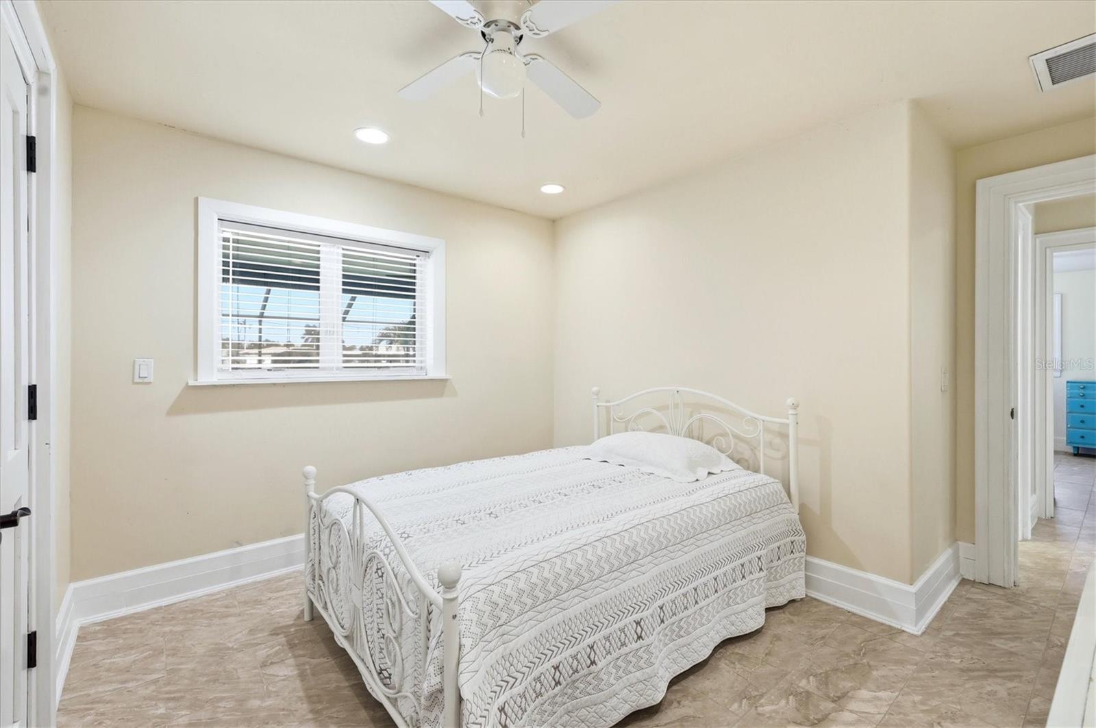 11 OAKLAND HILLS CT, ROTONDA WEST, FL, 33947