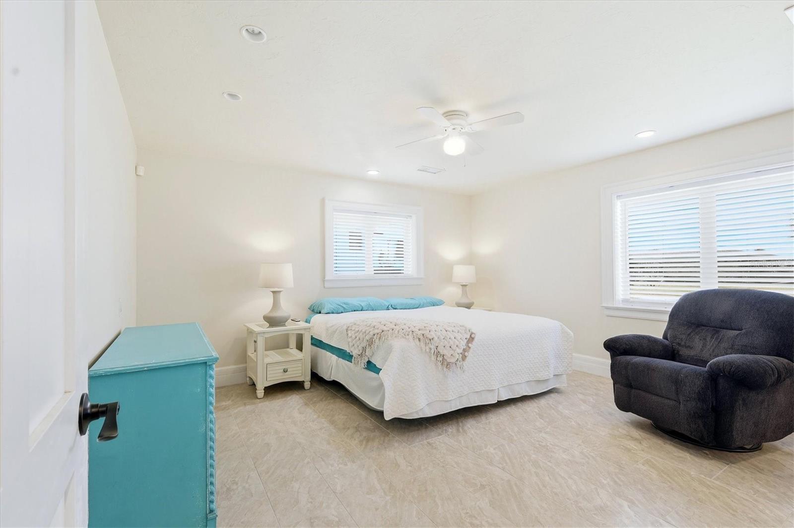 11 OAKLAND HILLS CT, ROTONDA WEST, FL, 33947