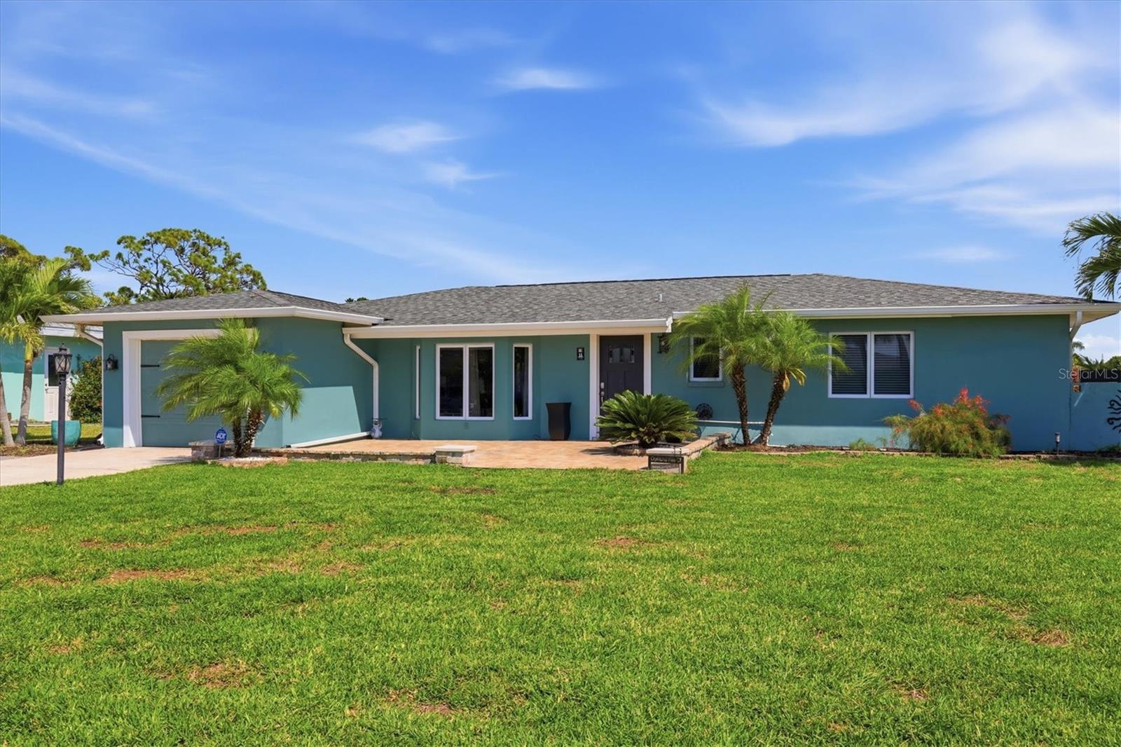 11 OAKLAND HILLS CT, ROTONDA WEST, FL, 33947