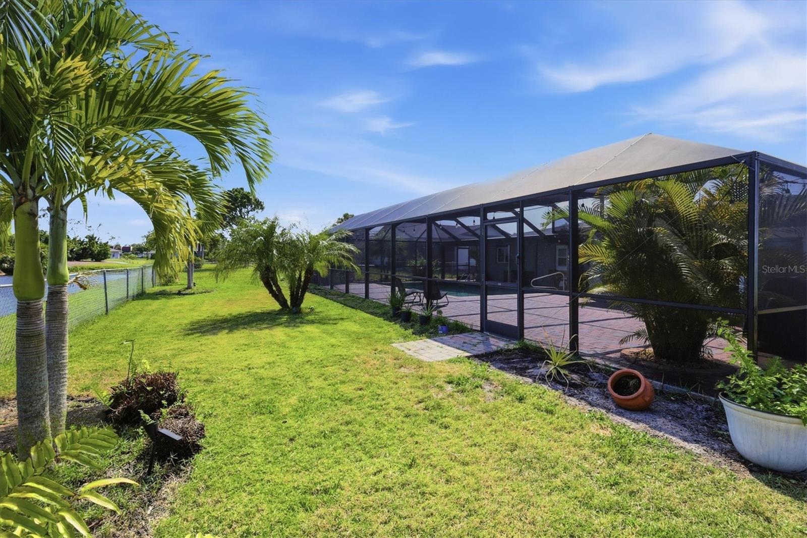 11 OAKLAND HILLS CT, ROTONDA WEST, FL, 33947