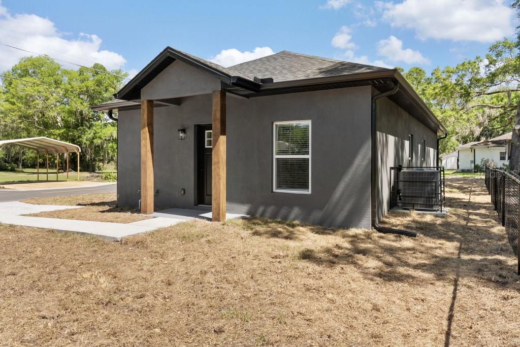 901 E WARREN ST, PLANT CITY, FL, 33563