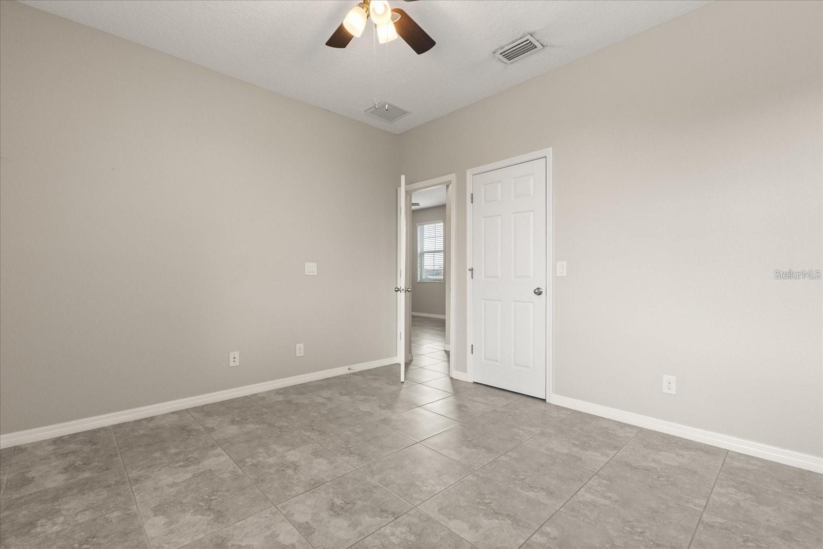 1046 GRAND HILLTOP DR, APOPKA, FL, 32703