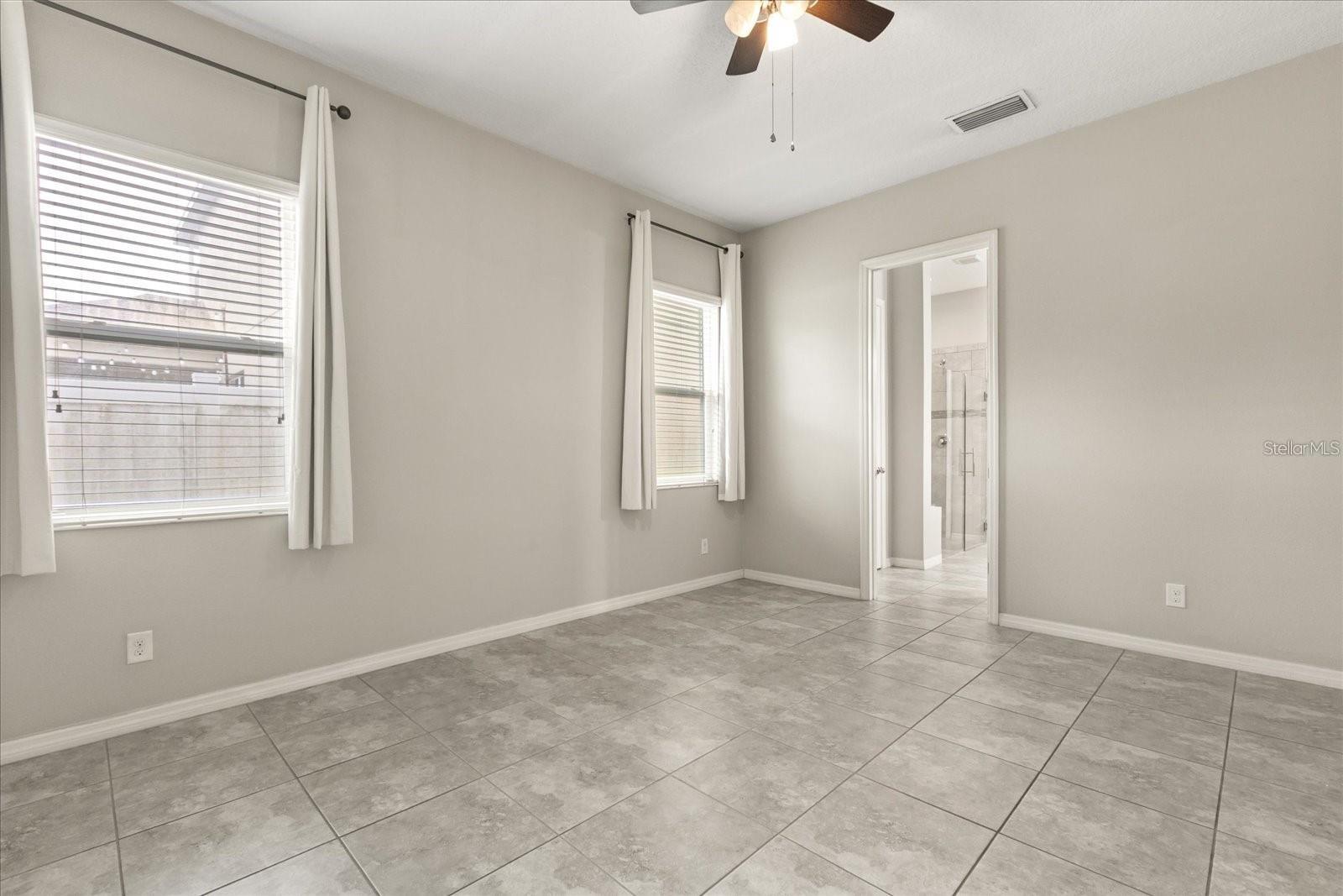 1046 GRAND HILLTOP DR, APOPKA, FL, 32703