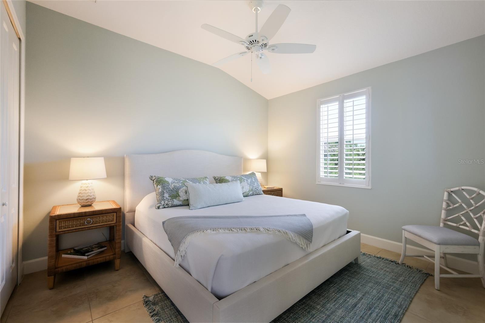 258 SAPPHIRE LAKE DR #202, BRADENTON, FL, 34209