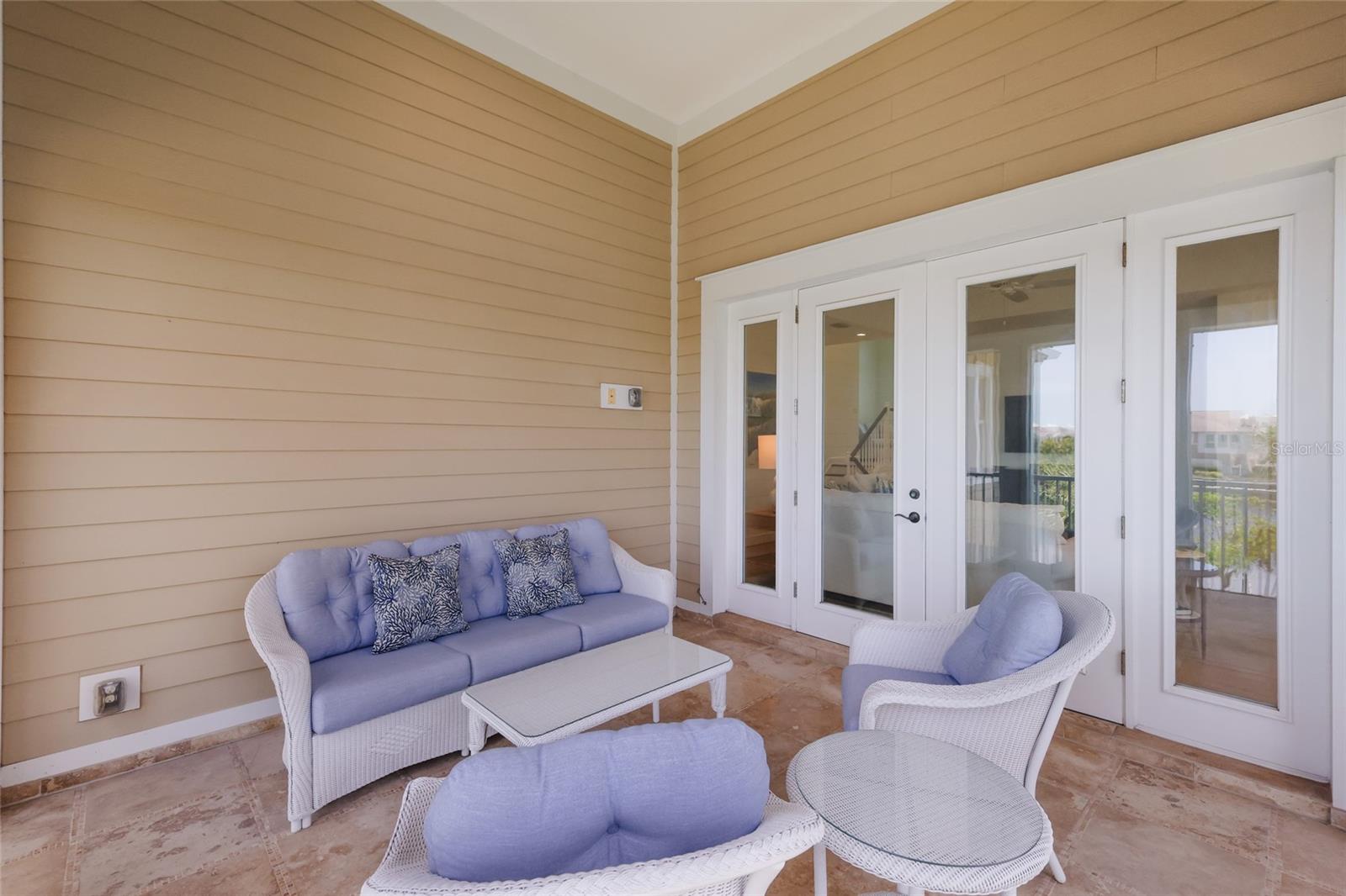 258 SAPPHIRE LAKE DR #202, BRADENTON, FL, 34209