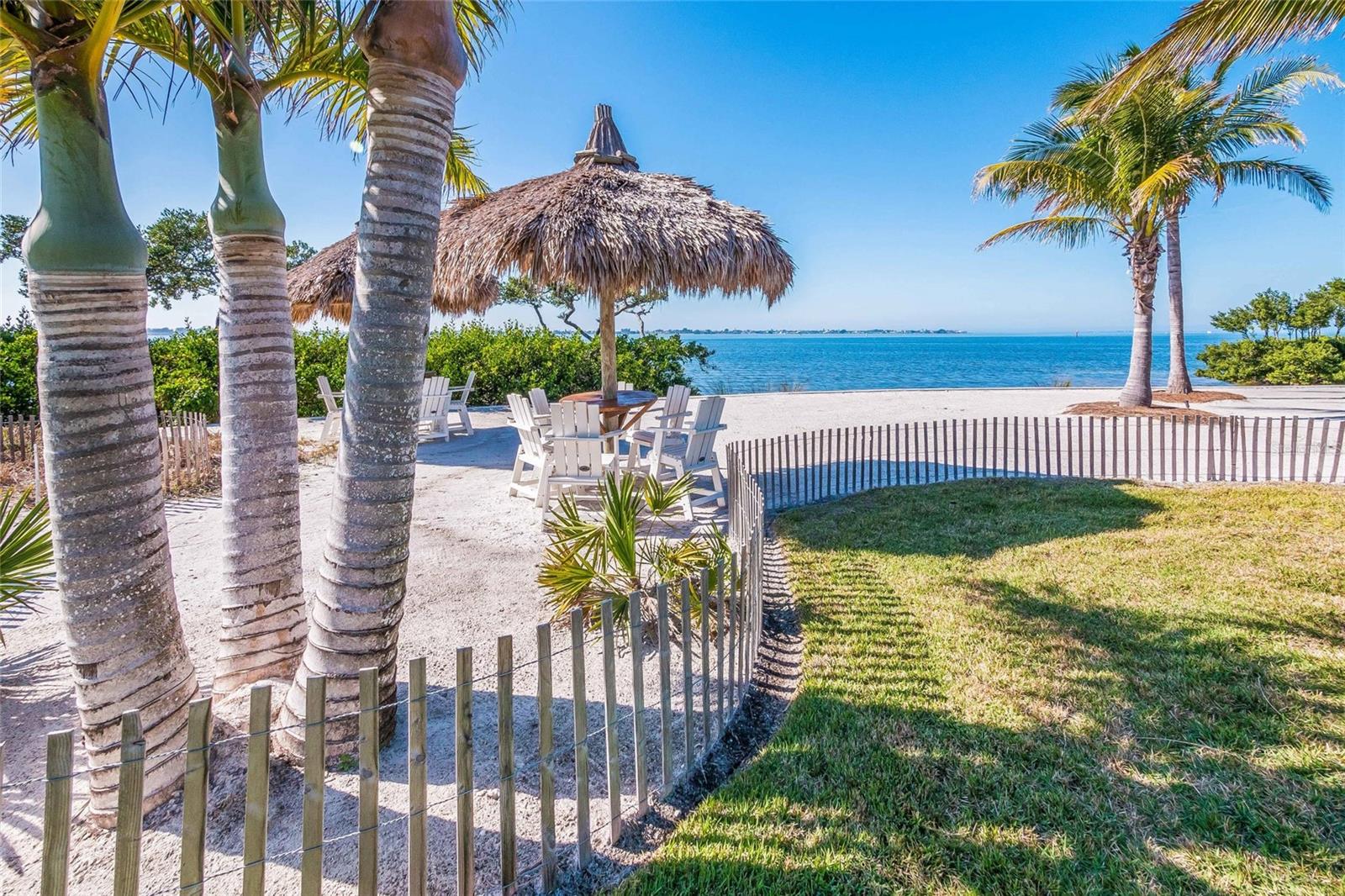 258 SAPPHIRE LAKE DR #202, BRADENTON, FL, 34209