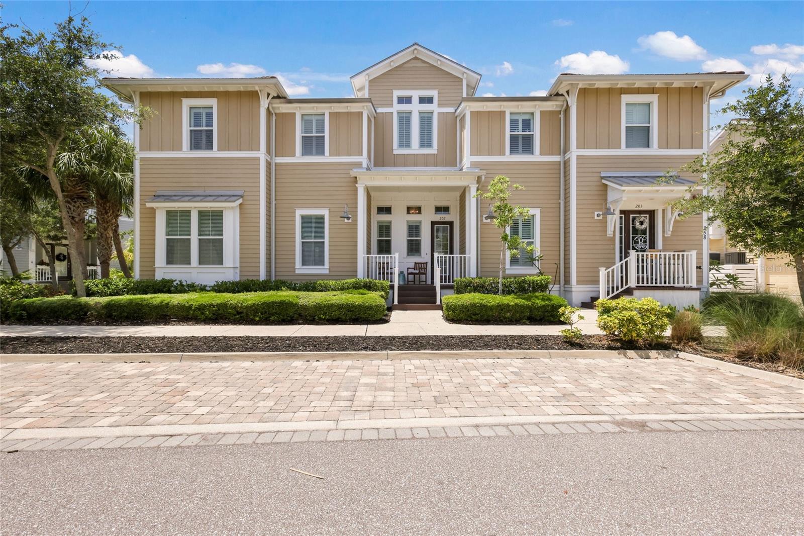 258 SAPPHIRE LAKE DR #202, BRADENTON, FL, 34209