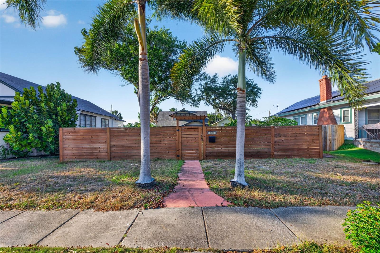 2419 DARTMOUTH AVE N, ST PETERSBURG, FL, 33713