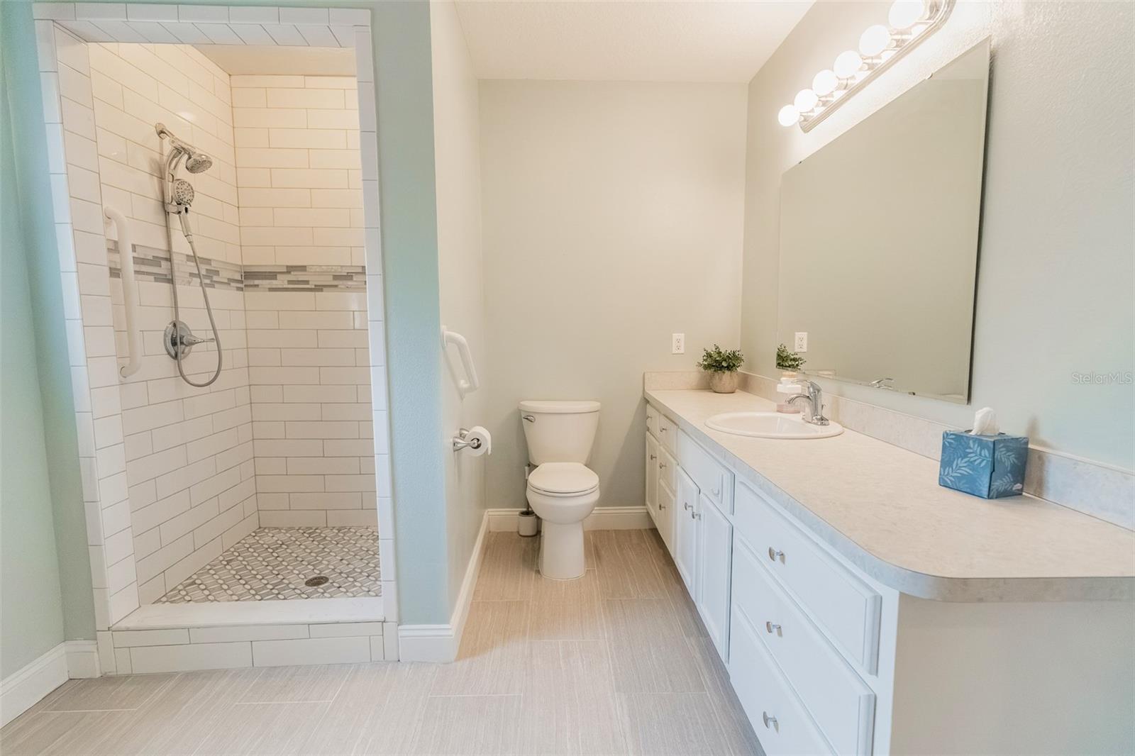 321 W PENNSYLVANIA AVE, DELAND, FL, 32720
