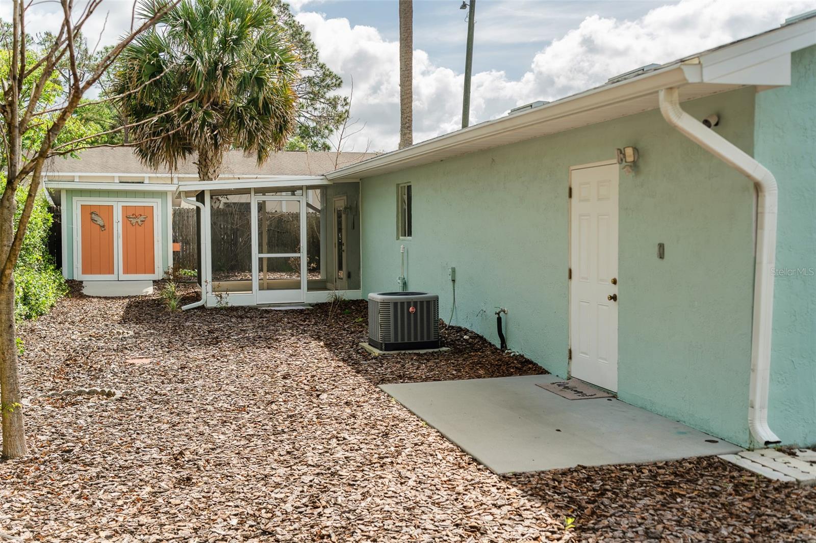 321 W PENNSYLVANIA AVE, DELAND, FL, 32720