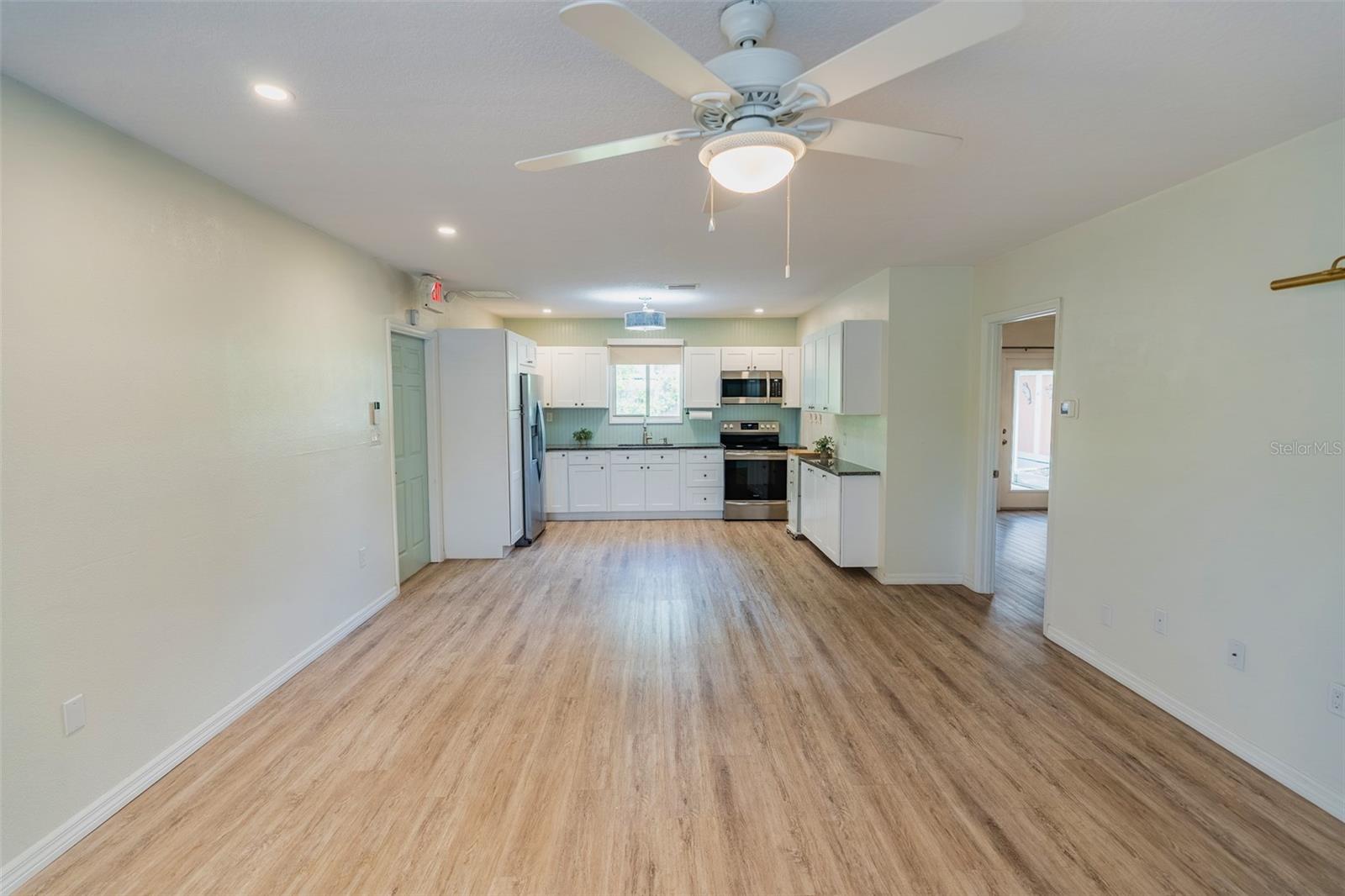 321 W PENNSYLVANIA AVE, DELAND, FL, 32720