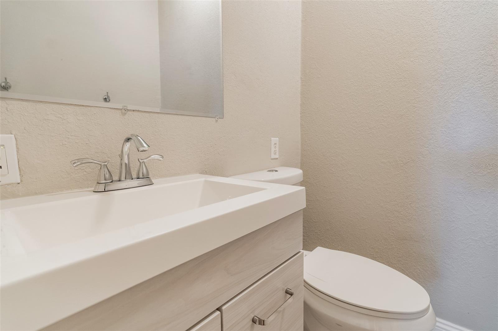 321 W PENNSYLVANIA AVE, DELAND, FL, 32720