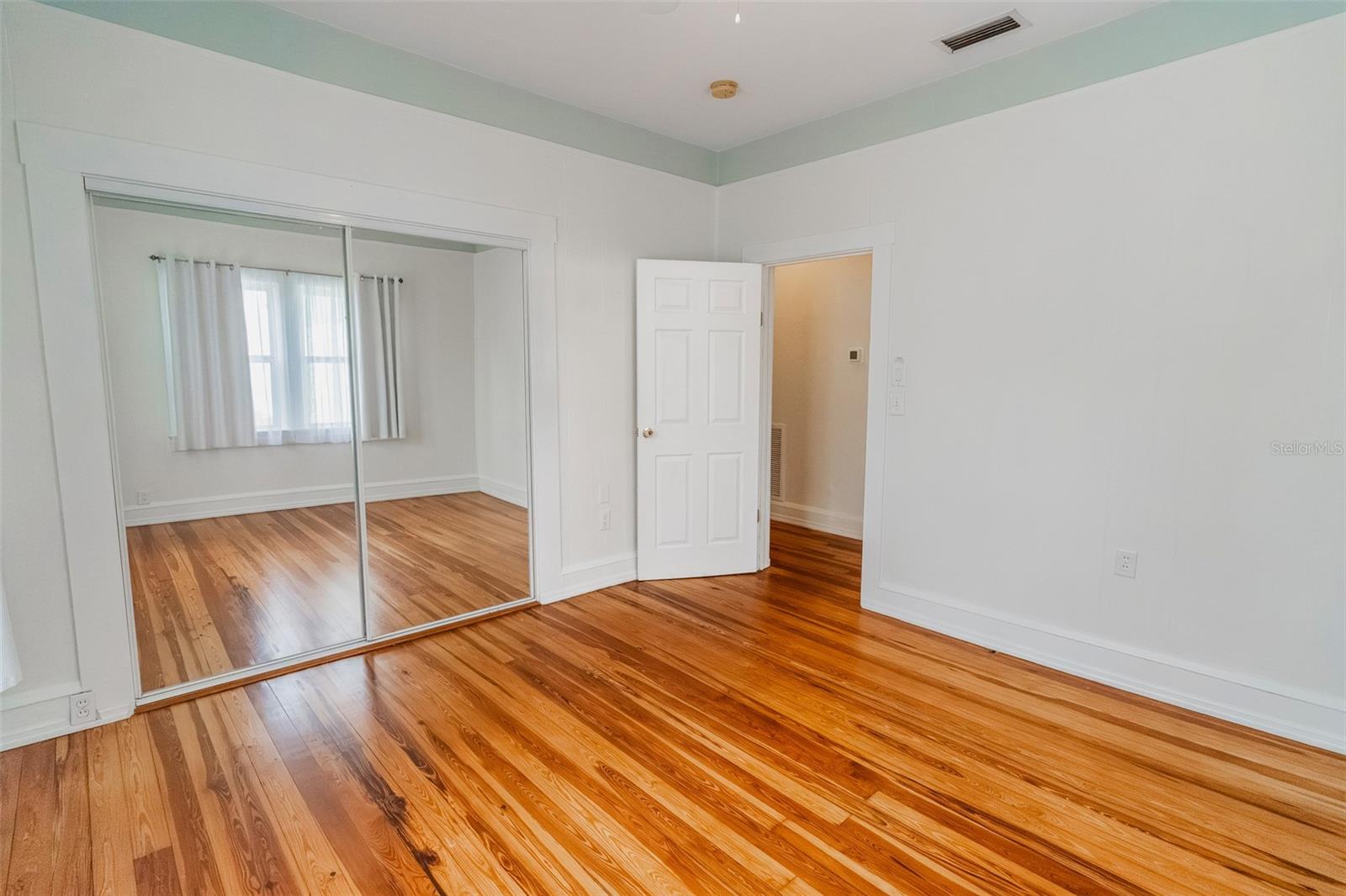 321 W PENNSYLVANIA AVE, DELAND, FL, 32720