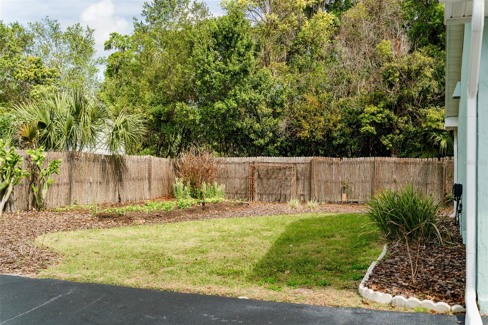 321 W PENNSYLVANIA AVE, DELAND, FL, 32720