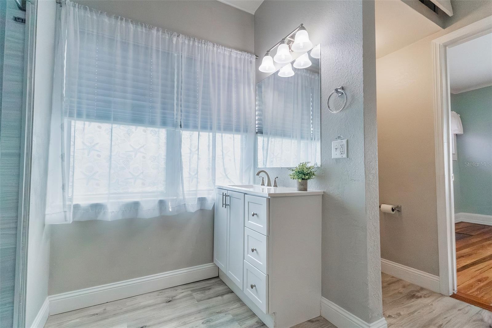 321 W PENNSYLVANIA AVE, DELAND, FL, 32720