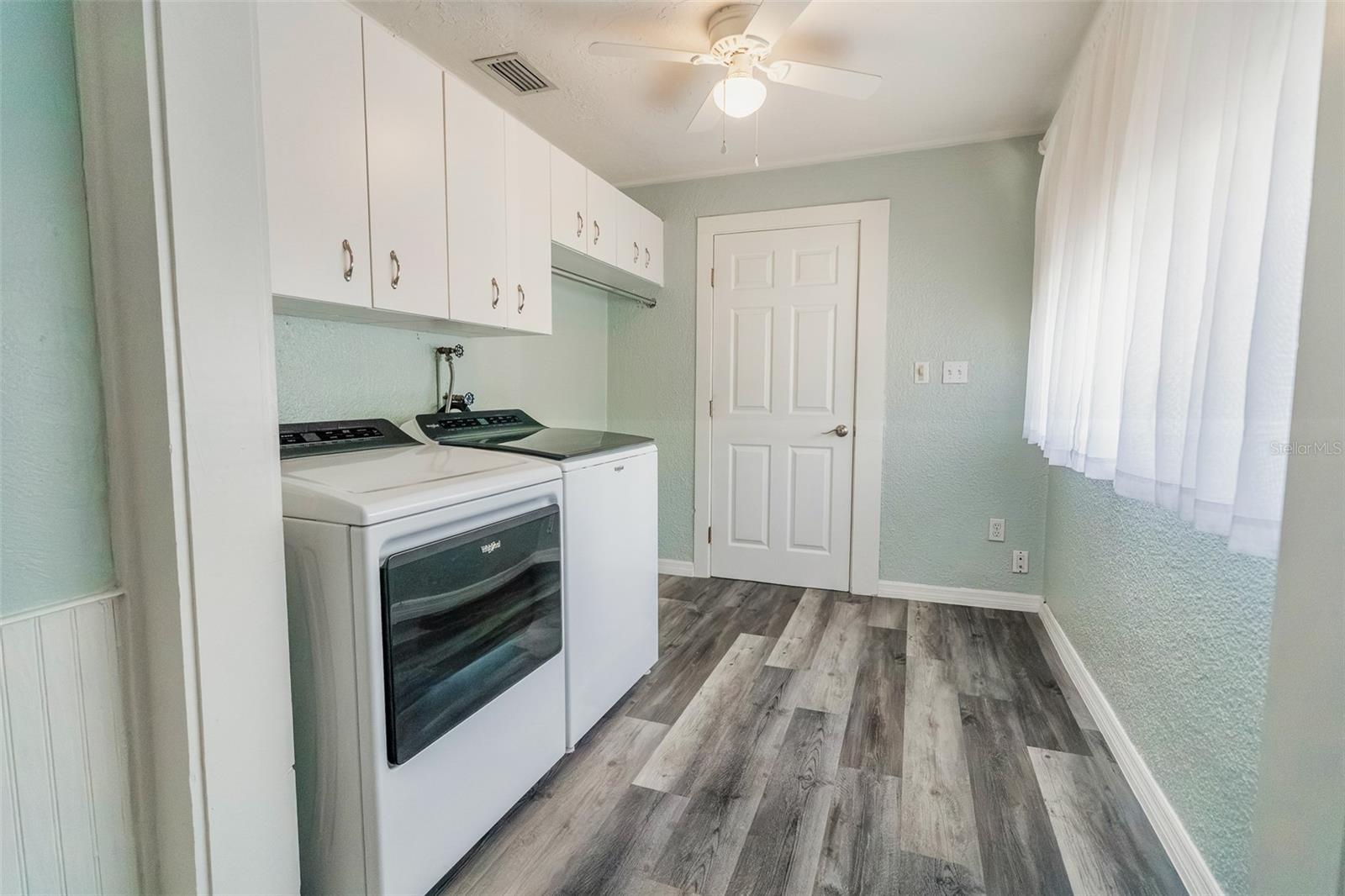 321 W PENNSYLVANIA AVE, DELAND, FL, 32720