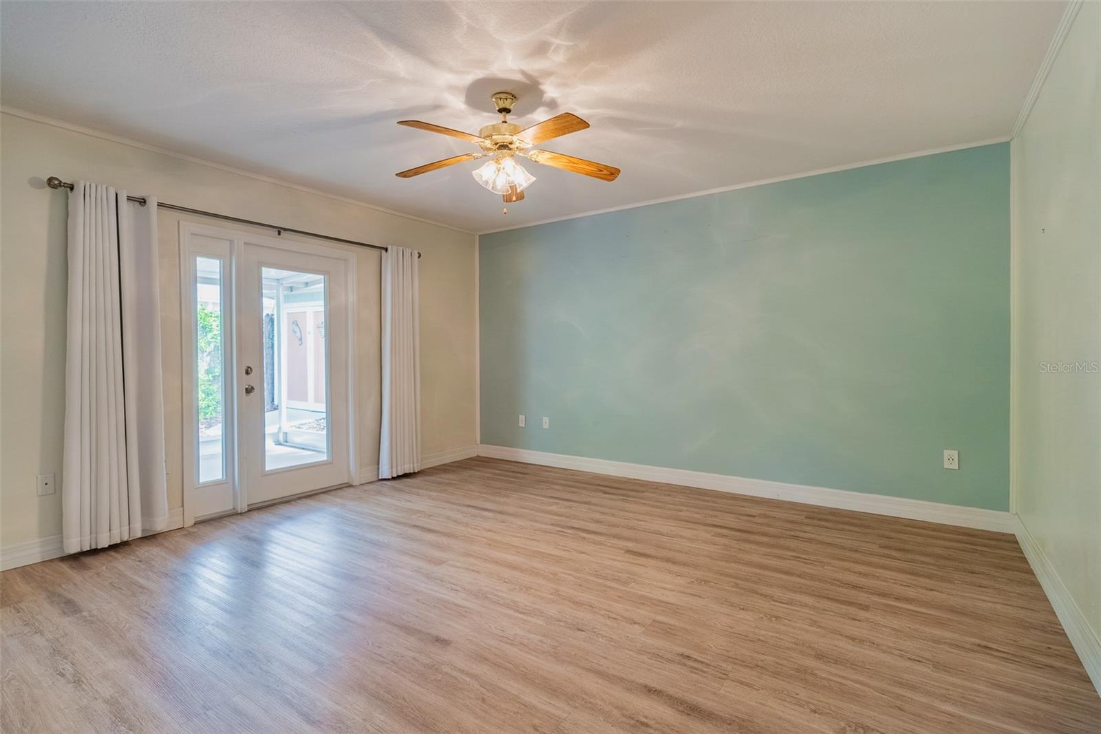 321 W PENNSYLVANIA AVE, DELAND, FL, 32720