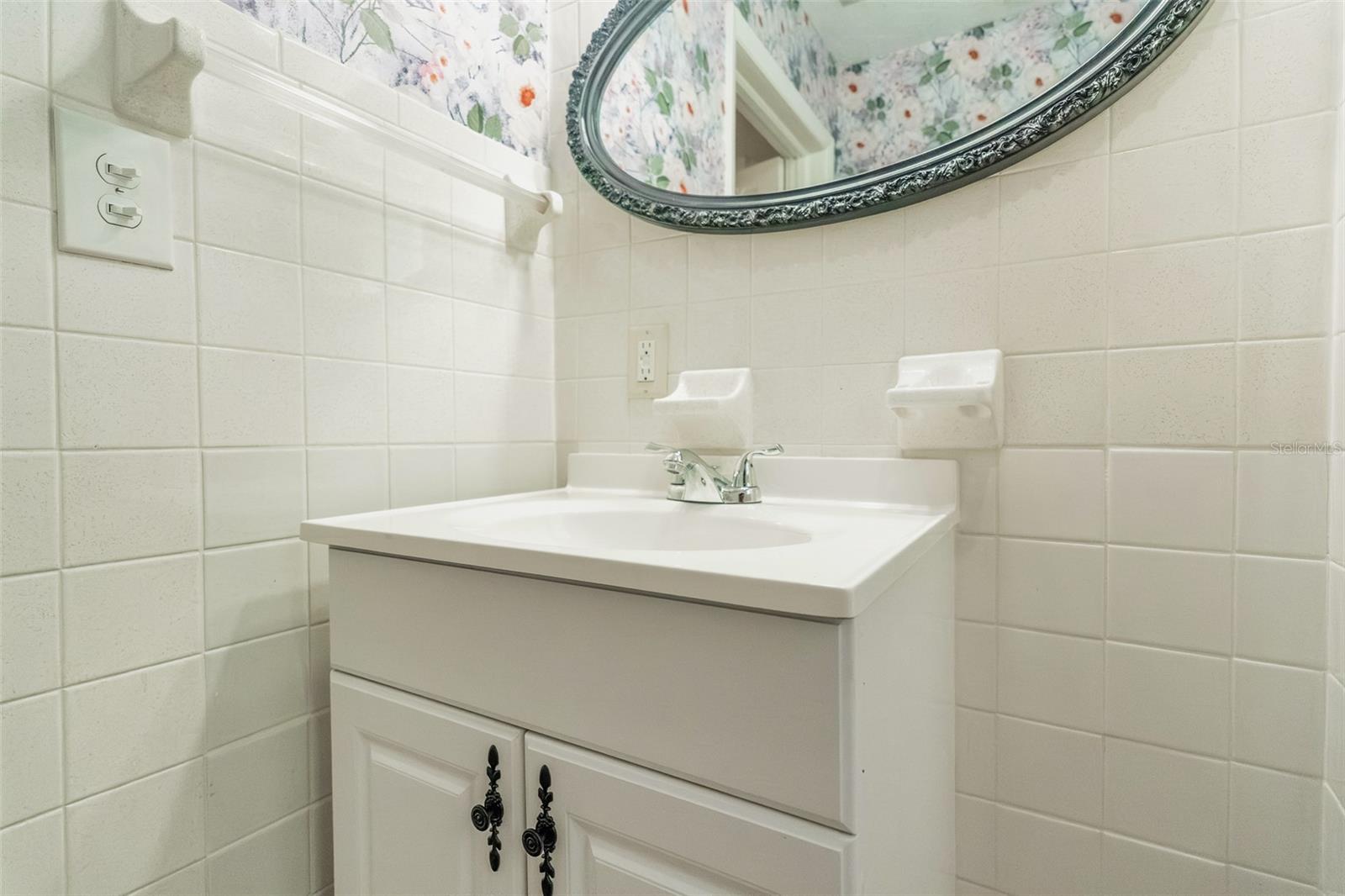 321 W PENNSYLVANIA AVE, DELAND, FL, 32720