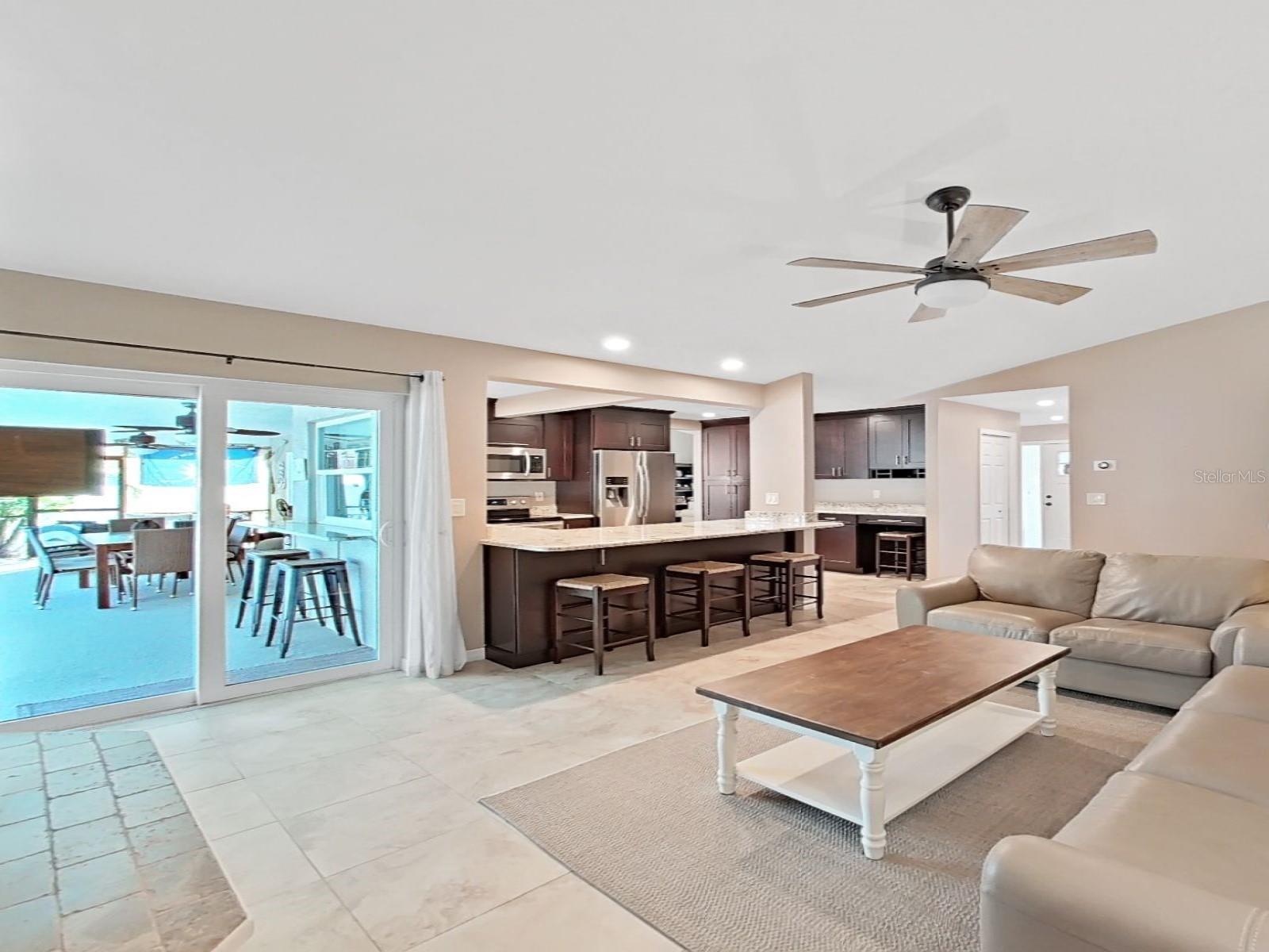 308 HAMMOCK DR, PALM HARBOR, FL, 34683