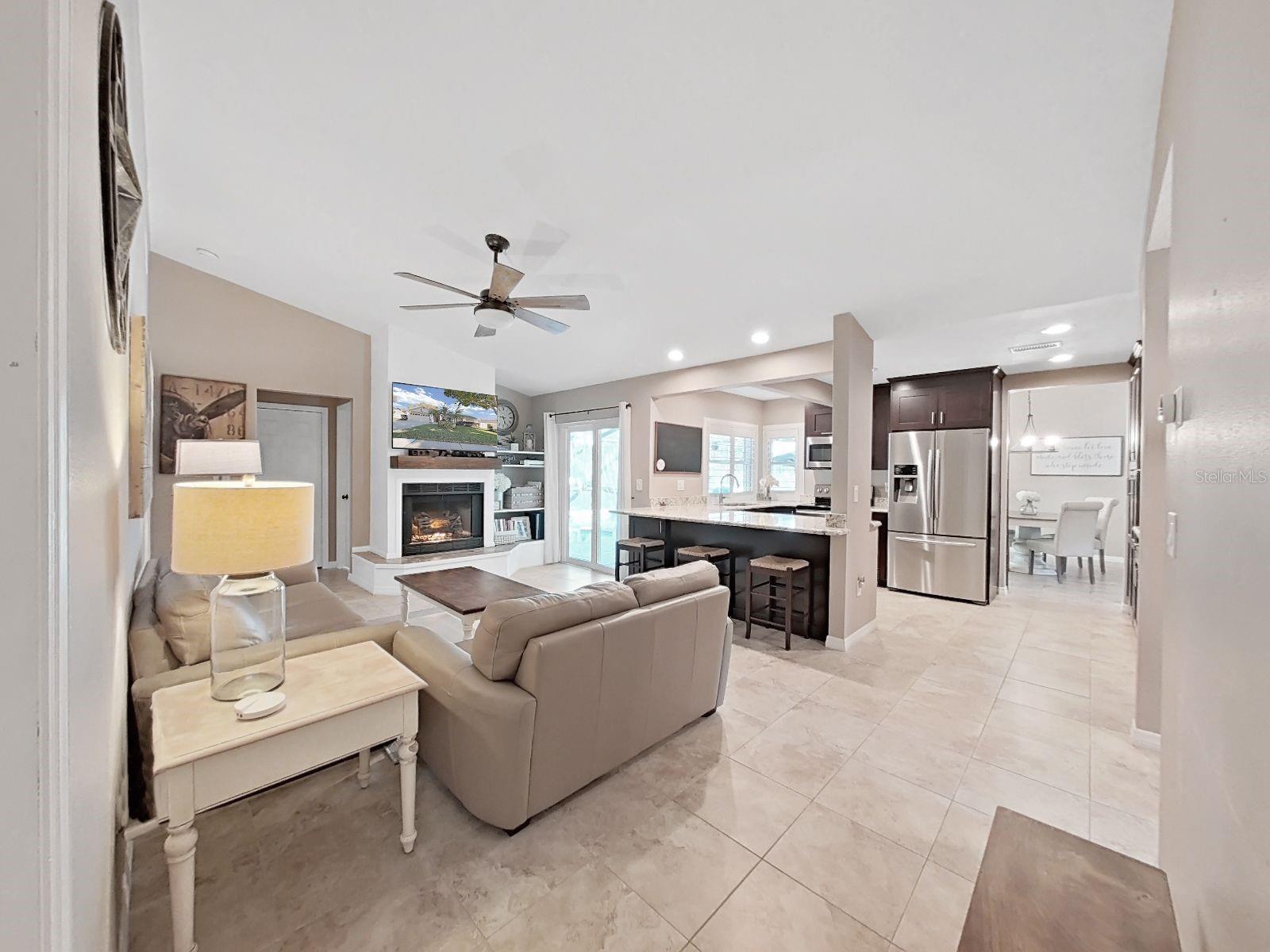 308 HAMMOCK DR, PALM HARBOR, FL, 34683