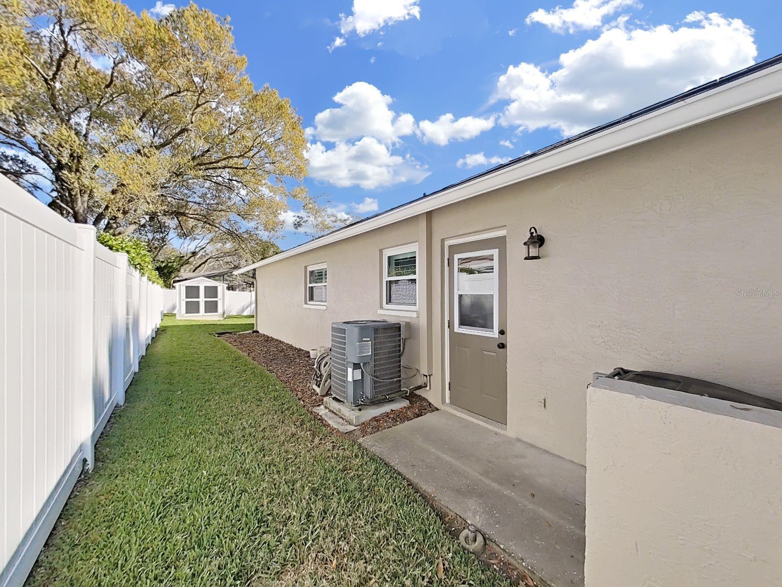 308 HAMMOCK DR, PALM HARBOR, FL, 34683